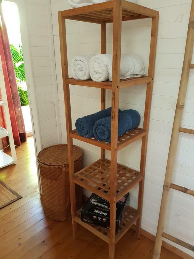 Bungalow Meuble Pres Du Lagon ลาซาลีน เลอแบ็ง ภายนอก รูปภาพ